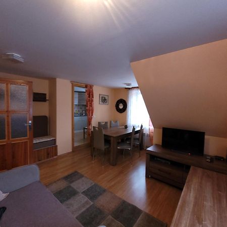 Apartman V Podzamci Rychnov nad Kneznou Luaran gambar